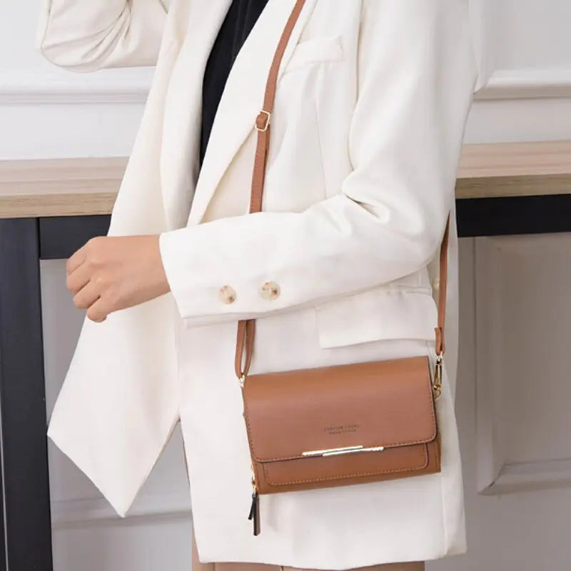 Elegant Leather Shoulder Bag for Everyday Chic