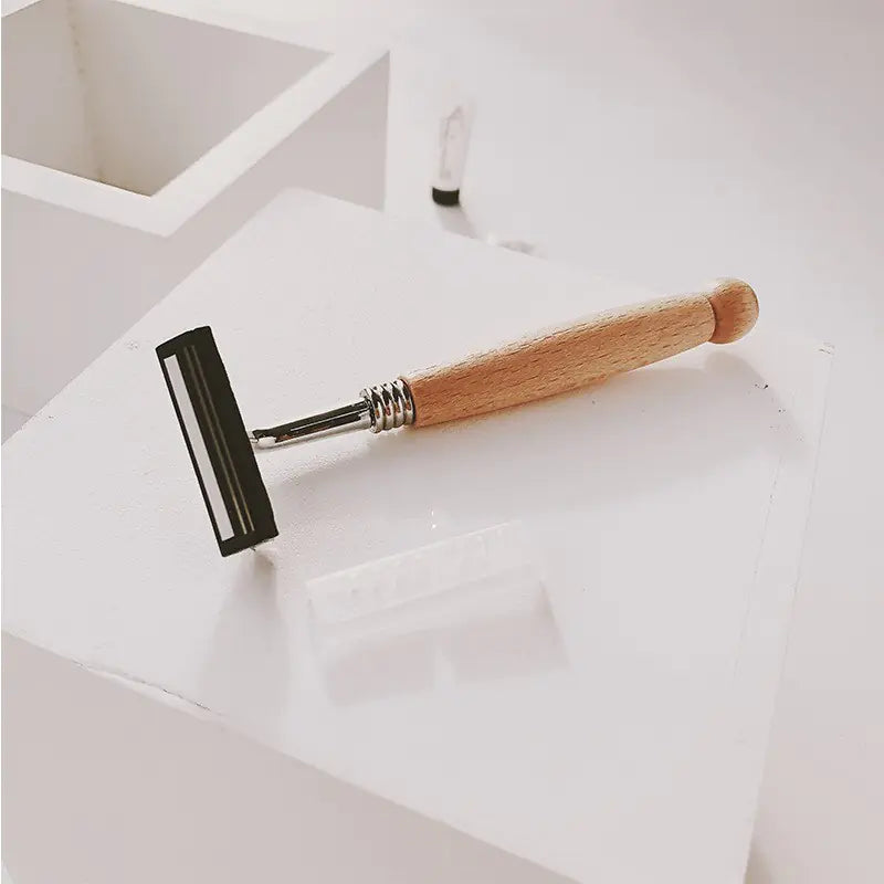 Vintage Wooden Safety Razor - Classic Manual Shaving Tool
