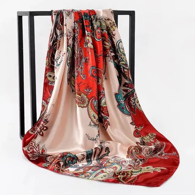 Écharpe en soie élégante pour femme - Luxueuse et polyvalente