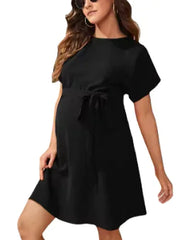 Robe de maternité élégante avec manches chauve-souris et ceinture