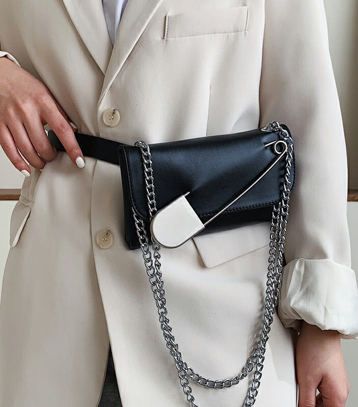 Chic Women's Crossbody Bag with Adjustable Chain Strap