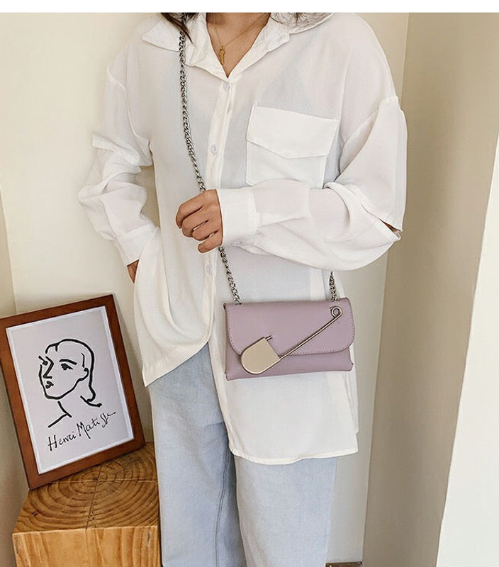 Chic Women's Crossbody Bag with Adjustable Chain Strap
