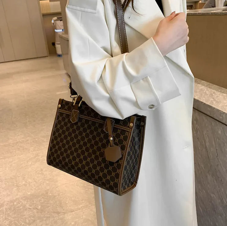 Sac bandoulière chic et urbain en cuir PU