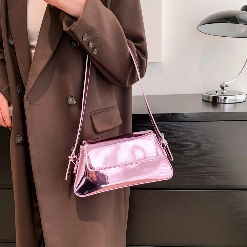 Elegant Flip Messenger Bag for Women - Chic Underarm Shoulder Style