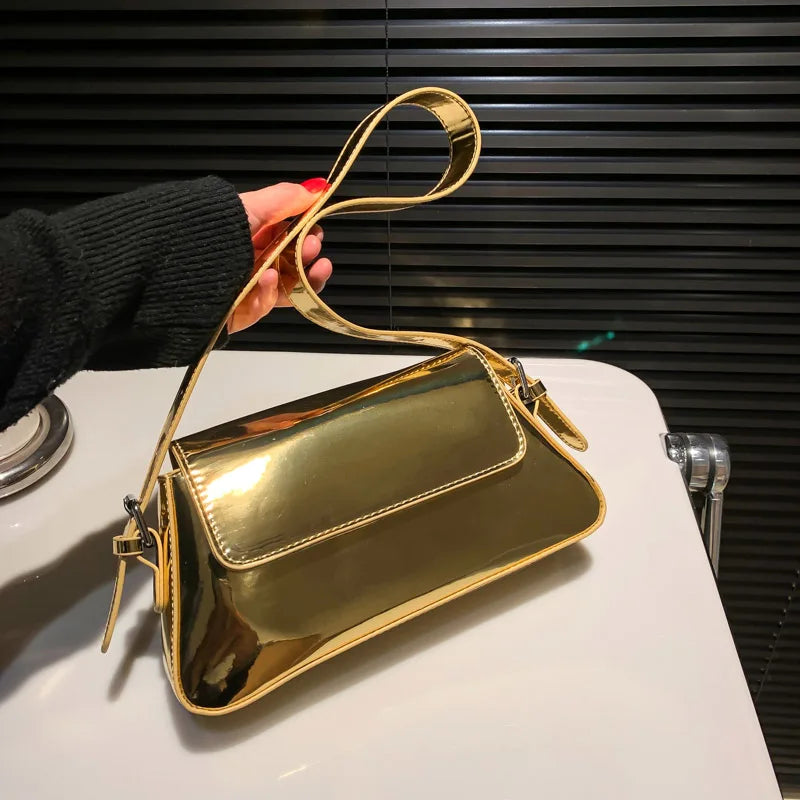 Elegant Flip Messenger Bag for Women - Chic Underarm Shoulder Style