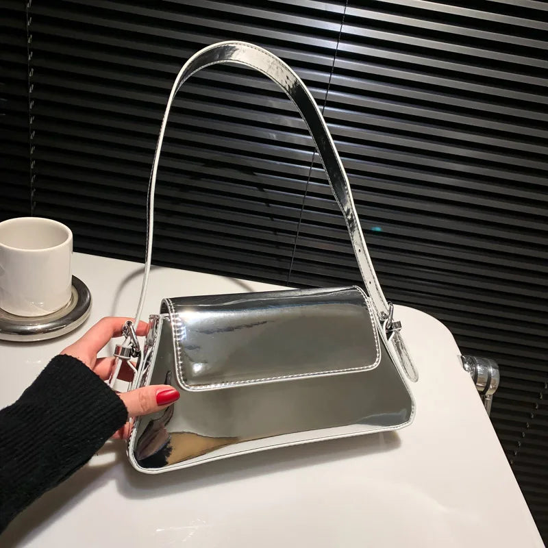 Elegant Flip Messenger Bag for Women - Chic Underarm Shoulder Style