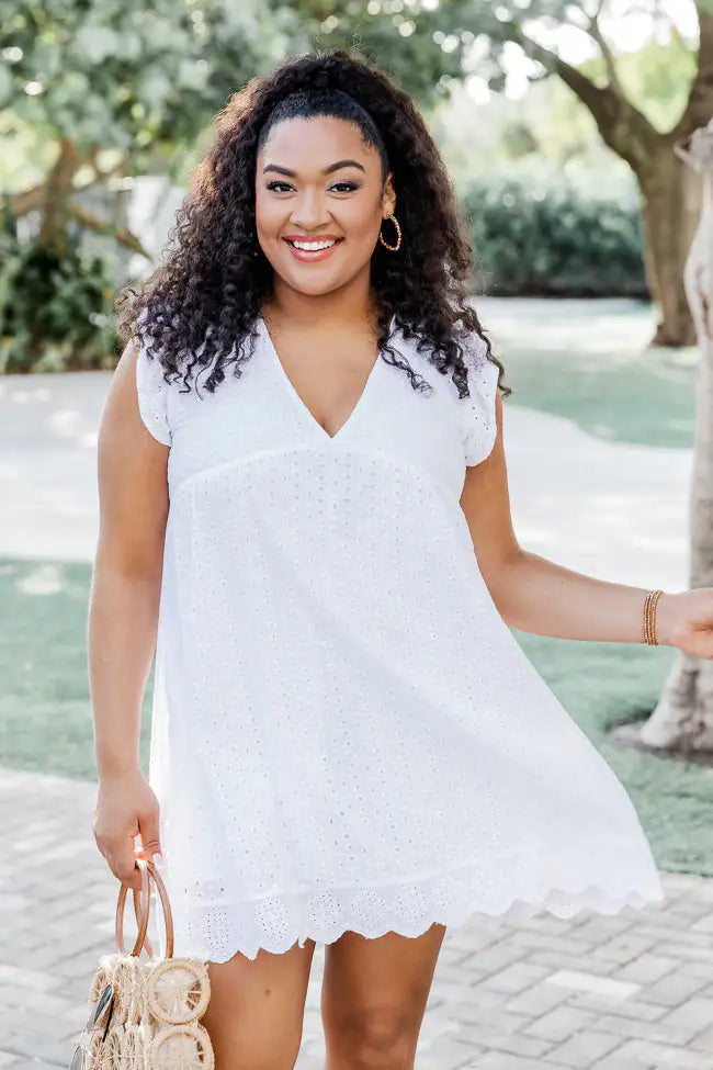 Robe-combinaison chic en dentelle à col en V - Élégante et ludique