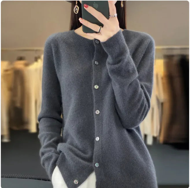 Chic Women's Wool Cardigan - Elegant & Comfy