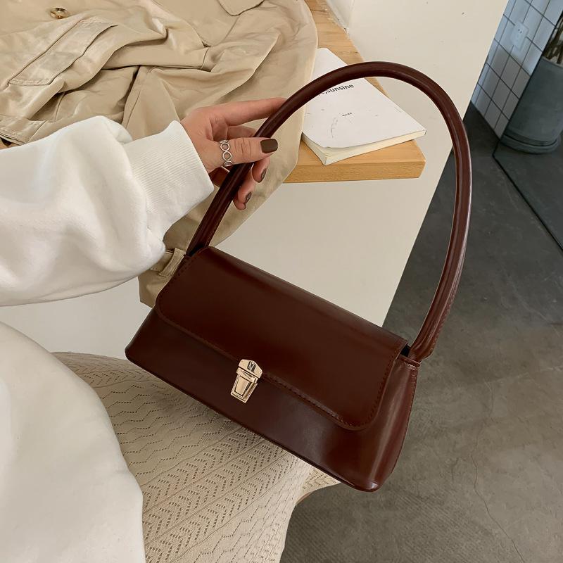 Chic Western Style Underarm Bag in PU Leather