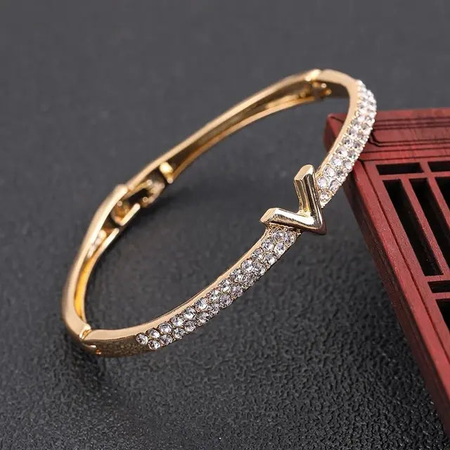 Geometric Nail Bracelet with Zircon Rhinestones