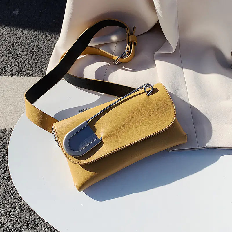 Chic Women's Crossbody Bag with Adjustable Chain Strap