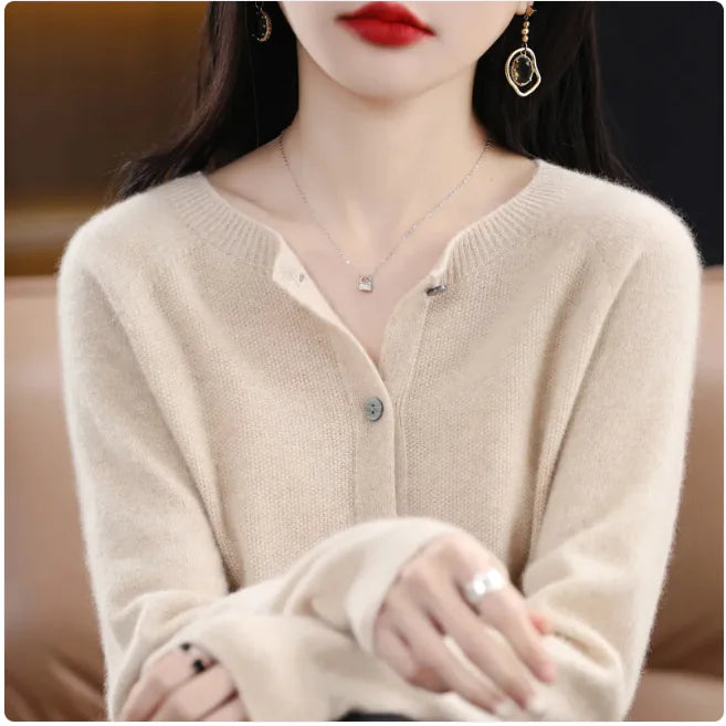 Chic Women's Wool Cardigan - Elegant & Comfy