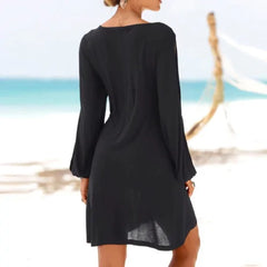 Mini-robe chic à manches ajourées pour les soirées d'été