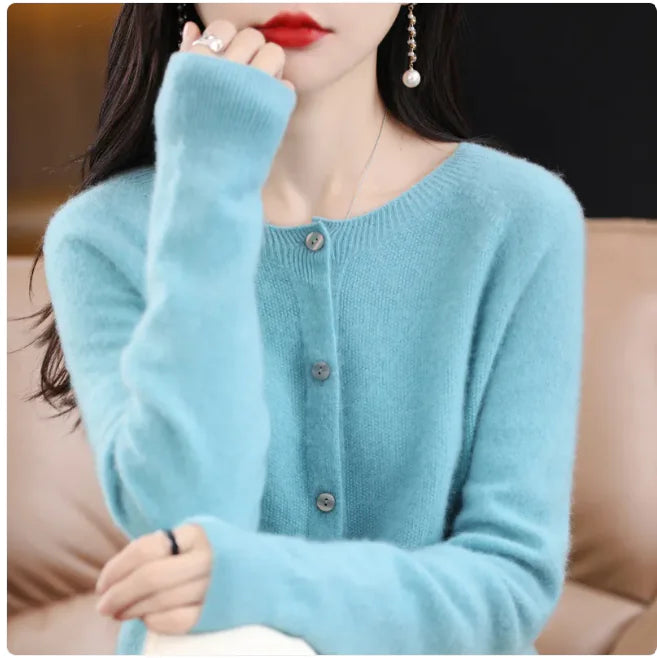 Chic Women's Wool Cardigan - Elegant & Comfy