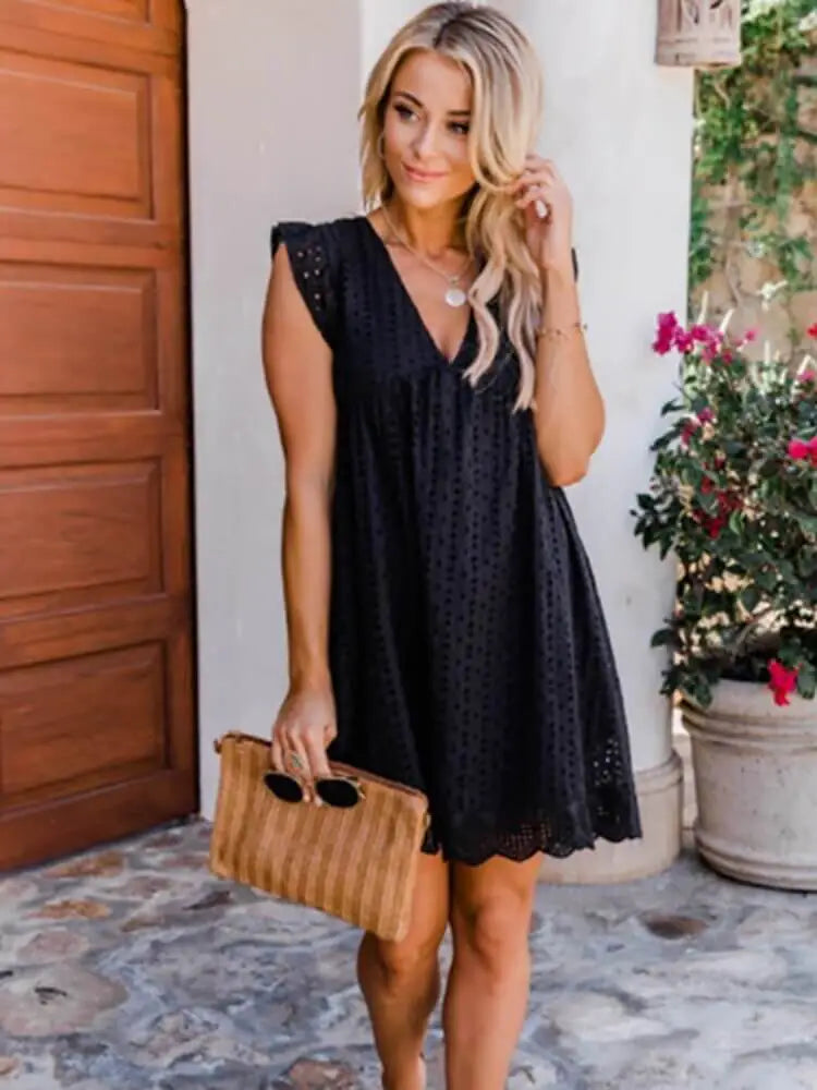 Robe-combinaison chic en dentelle à col en V - Élégante et ludique
