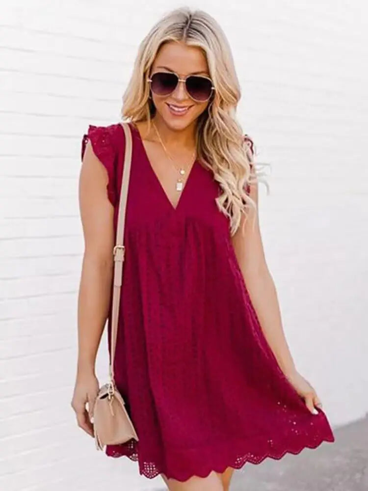 Robe-combinaison chic en dentelle à col en V - Élégante et ludique