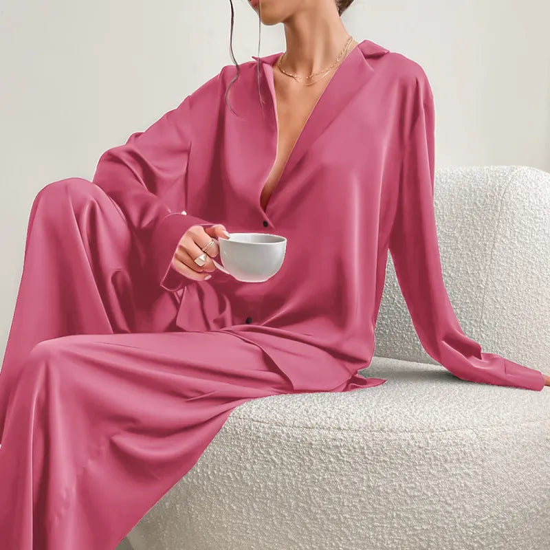 Elegant Women's Oversized Pajamas - Luxurious Comfort