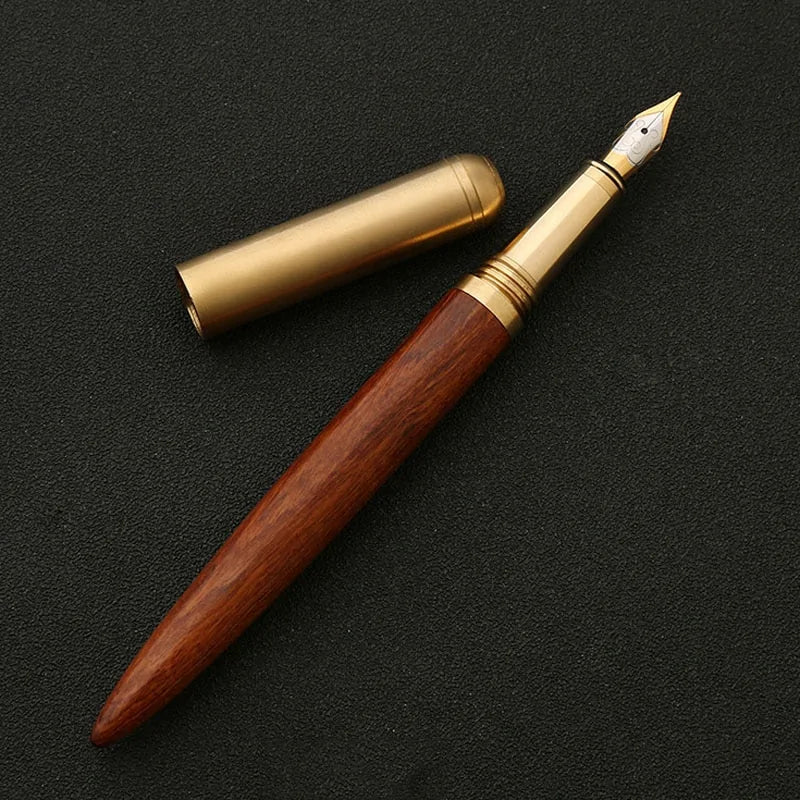 Elegant Wood Fountain Pen - Sleek & Sophisticated