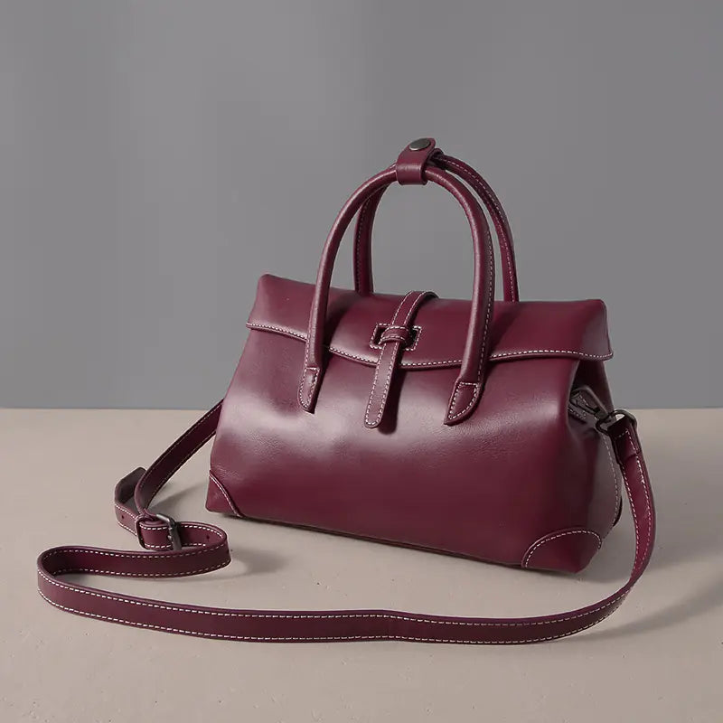 Chic Urban Shoulder Bag for Women in PU Leather