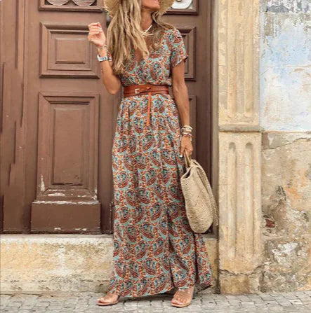 Robe longue imprimée style bohème cintrée à la taille