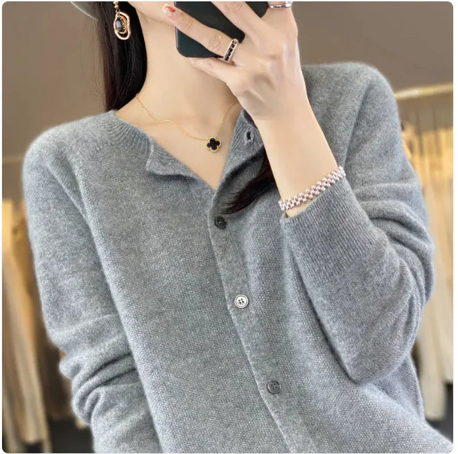 Chic Women's Wool Cardigan - Elegant & Comfy