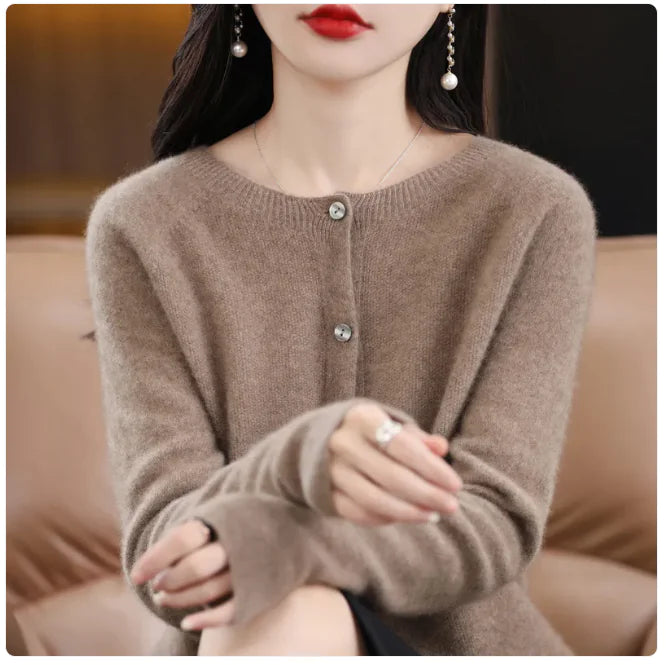 Chic Women's Wool Cardigan - Elegant & Comfy