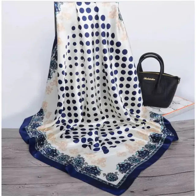 Écharpe en soie élégante pour femme - Luxueuse et polyvalente
