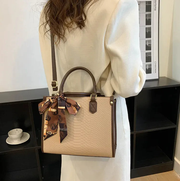 Sac bandoulière chic et urbain en cuir PU