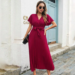 Robe mi-longue plissée chic Diana - Élégance à manches courtes