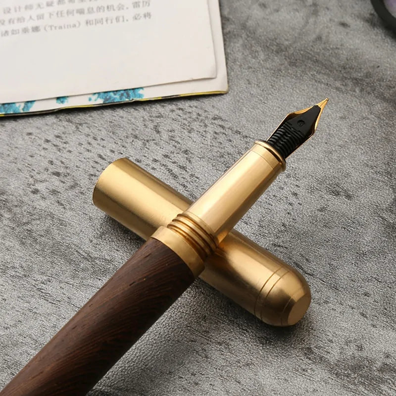Elegant Wood Fountain Pen - Sleek & Sophisticated